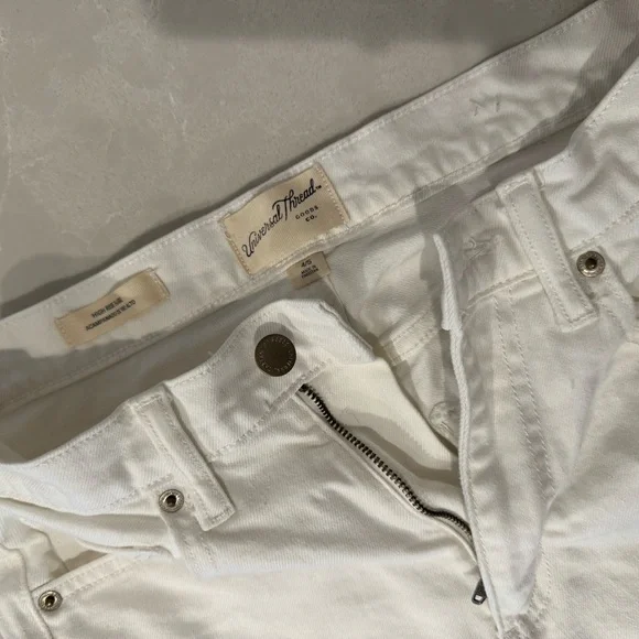 High waisted white denim Flare Jeans - Picture 3 of 11